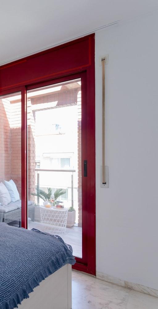 Unique Rentals - Stylish Seafront Duplex Barcelona Exterior photo